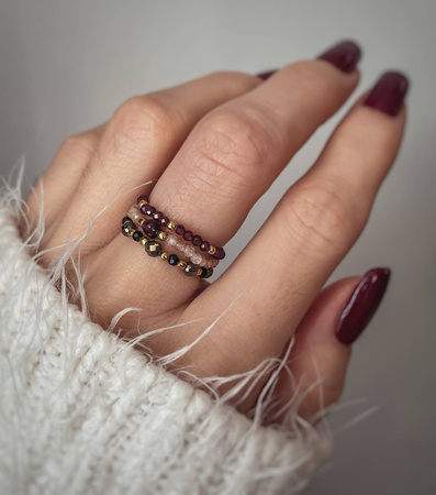 Pierścionek elastyczny kamienie naturalne czarny agat z pirytem