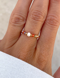 Elastic ring with natural lapis lazuli stones and pearl