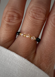 Elastic ring with natural lapis lazuli stones and pearl