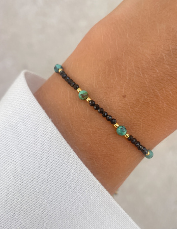 Bransoletka na nici z czarnym turmalinem i turkusem - ochrona, relacje, kreatywność