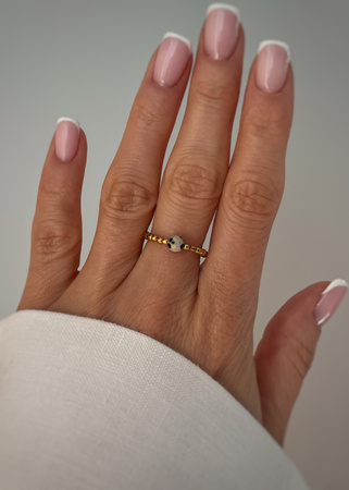 Pierścionek elastyczny hematyt, jaspis dalmatyński - siła, odwaga, ochrona, optymizm, uziemienie