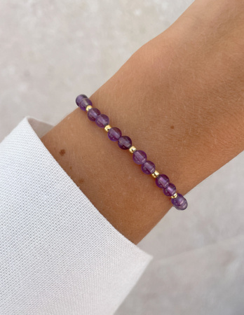 Bransoletka na gumce z ametystu z hematytem - koncentracja, sukces, ochrona