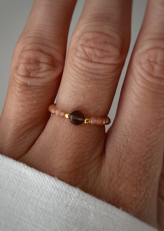 Pierścionek elastyczny kwarc dymny kamień słoneczny