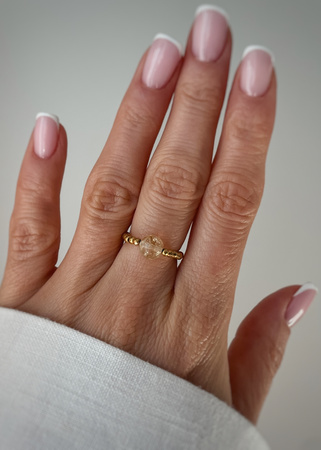 Pierścionek elastyczny hematyt, cytryn - odwaga, sukces, bogactwo