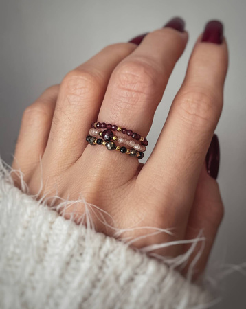 Pierścionek elastyczny kamienie naturalne czarny agat z pirytem