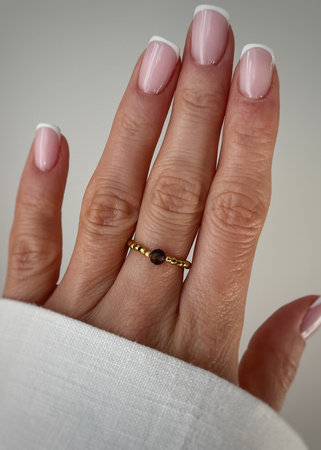 Pierścionek elastyczny hematyt, kwarc dymny - odwaga, sukces, pomoc w stresie